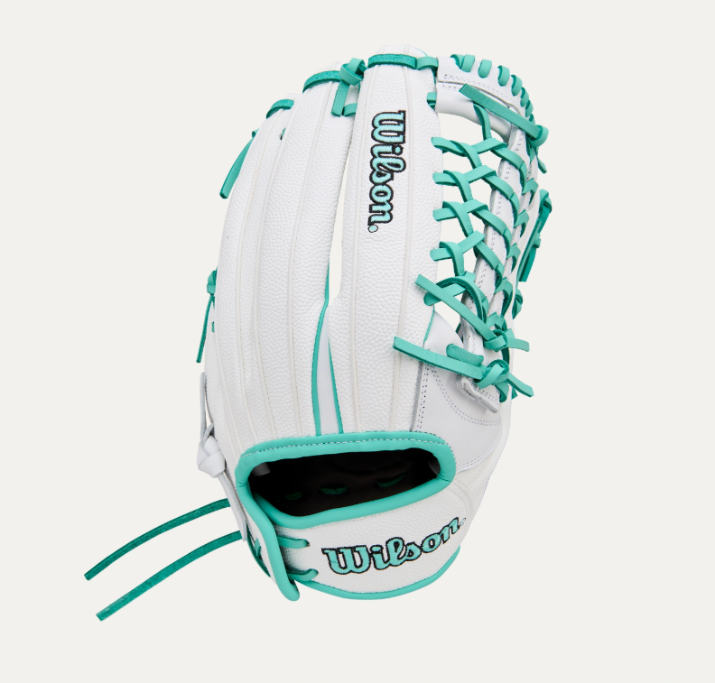 Wilson 2026 A1000® T125 12.5” Outfield Fastpitch Glove- Right Hand Throw