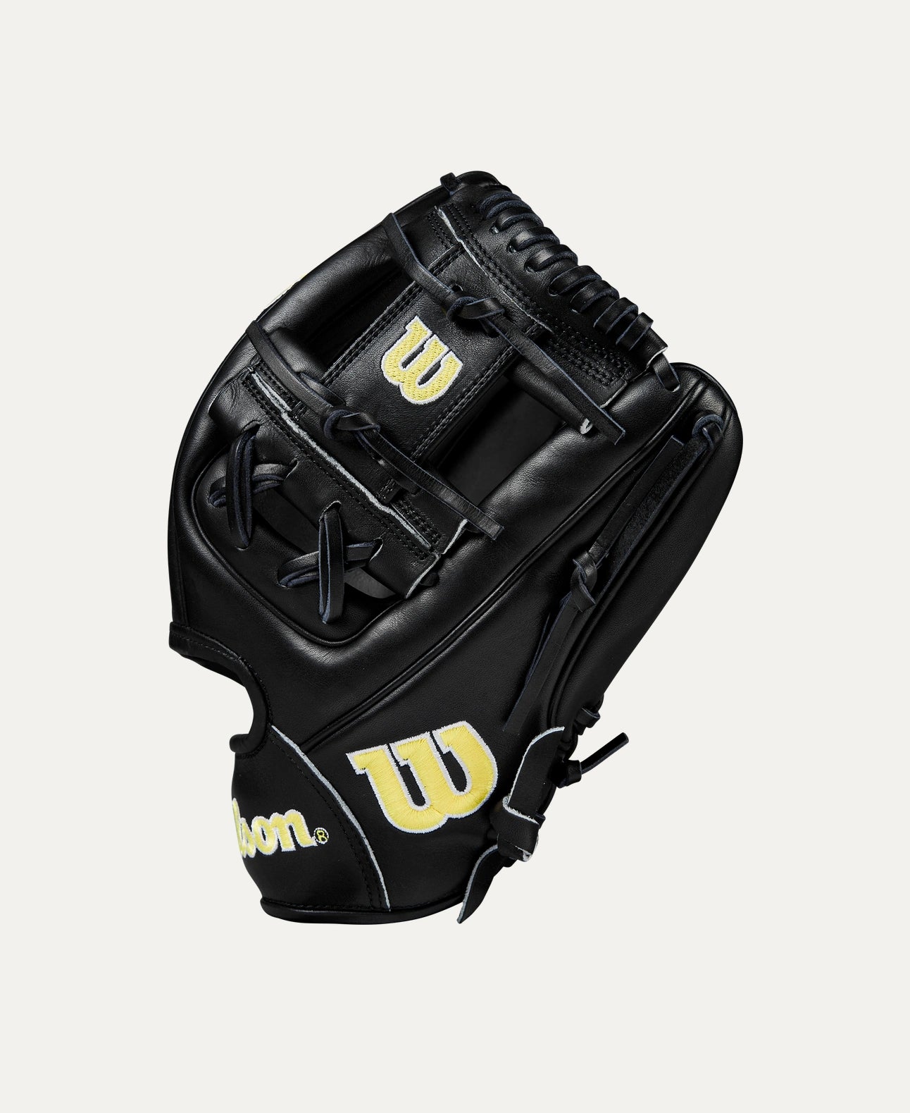 Wilson 2024 Baseball Classics Series A2000 1975 11.75” Infield Baseball Glove - Right Hand Throw