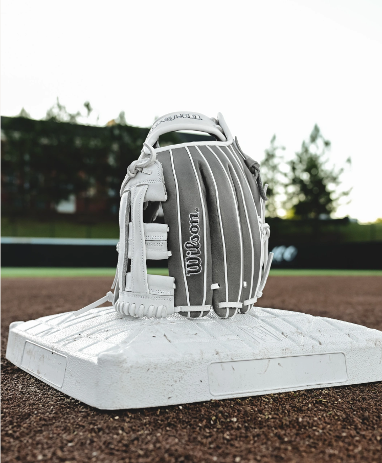 Wilson 2024-2025 A1000® IF12 12” Infield Fastpitch Softball Glove- Right Hand Throw