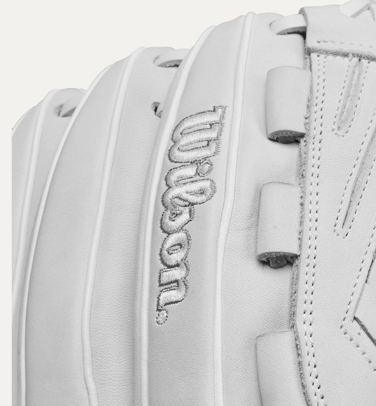 Wilson 2024-2025 A1000® V125 12.5” Outfield Fastpitch Softball Glove- Right Hand Throw