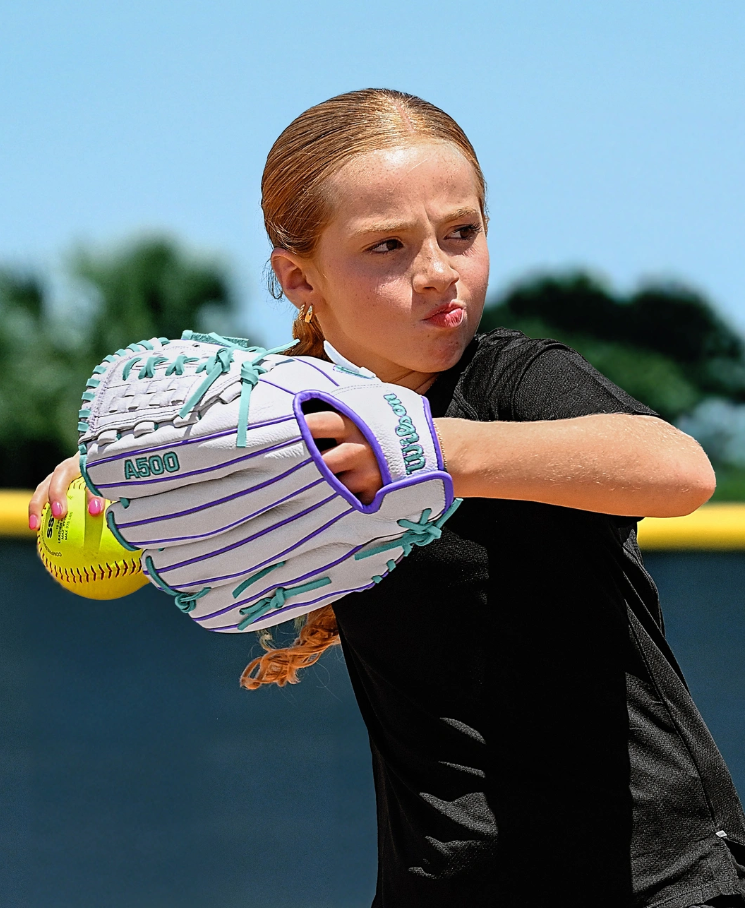 Wilson 2026 A500™ Siren 11.75" Youth Fastpitch Glove- Right Hand Throw