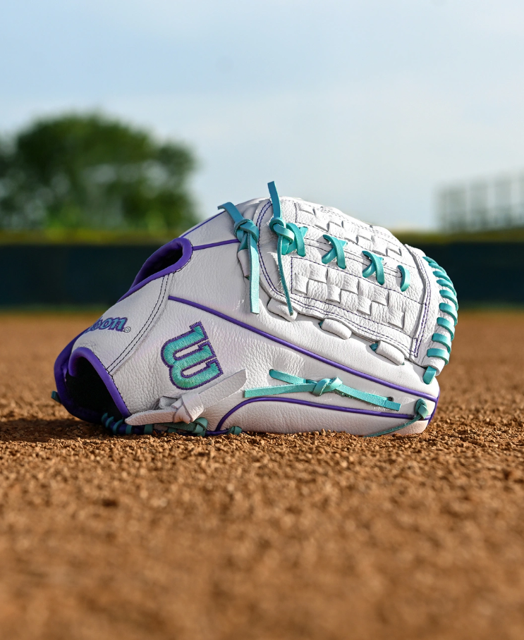 Wilson 2026 A500™ Siren 11.75" Youth Fastpitch Glove- Right Hand Throw