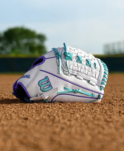 Wilson 2026 A500™ Siren 11.75" Youth Fastpitch Glove- Right Hand Throw