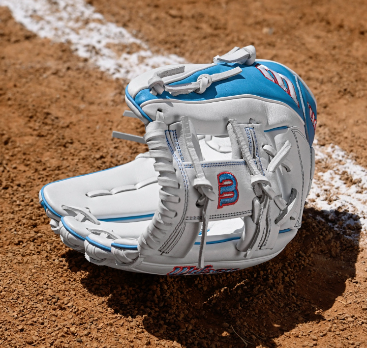 Wilson 2026 A1000® H12 12” Infield Fastpitch Glove- Right Hand Throw