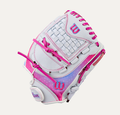 Wilson 2026 Flash™ 11.5" Youth Fastpitch Glove- Right Hand Throw