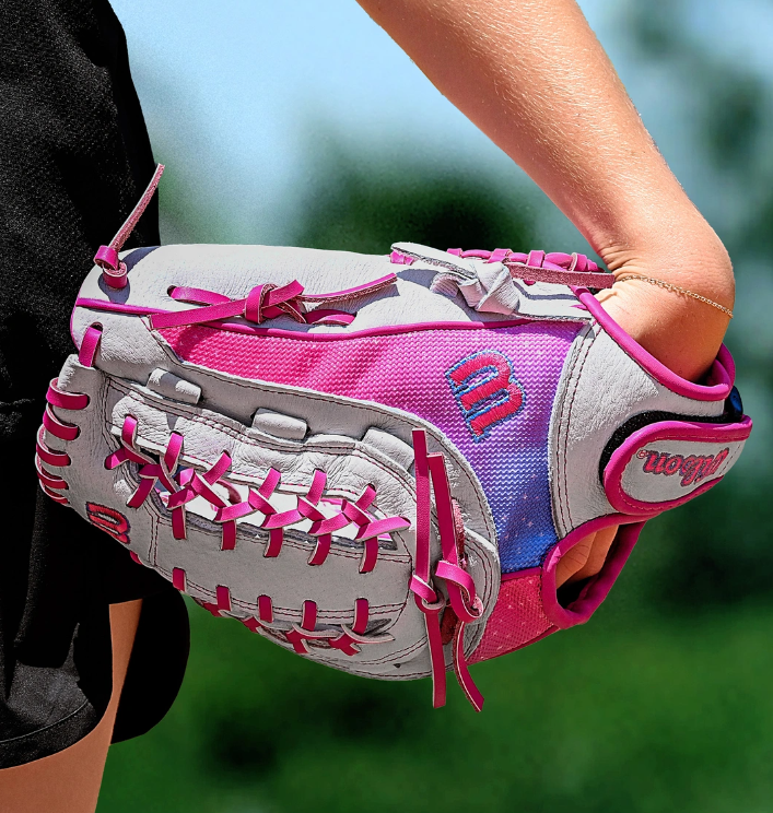 Wilson 2026 Flash™ 12" Youth Fastpitch Glove- Right Hand Throw