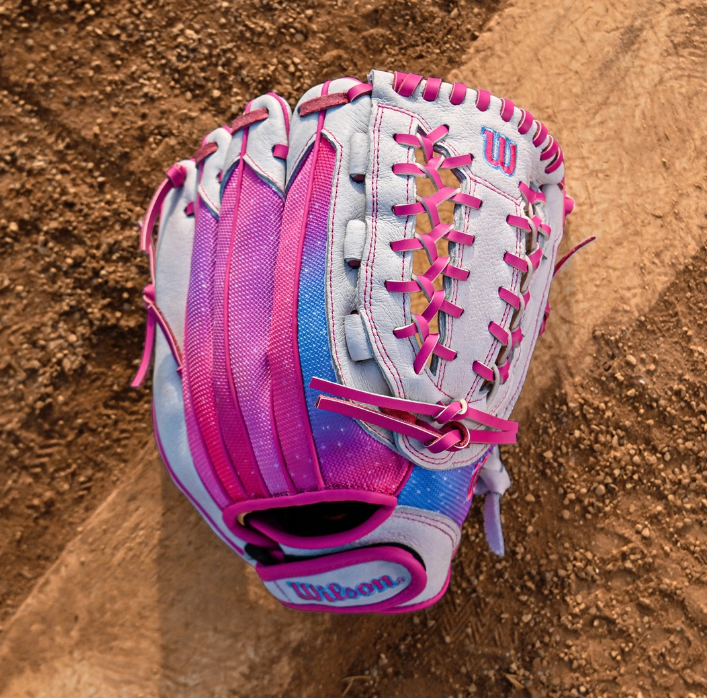 Wilson 2026 Flash™ 12" Youth Fastpitch Glove- Right Hand Throw