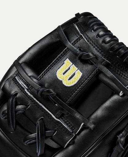 Wilson 2024 Baseball Classics Series A2000 1975 11.75” Infield Baseball Glove - Right Hand Throw