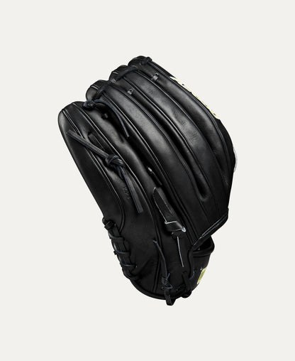Wilson A2000 DW5 GD SERIES BLACK 12-Inch Infield Baseball Glove, Right Hand Throw