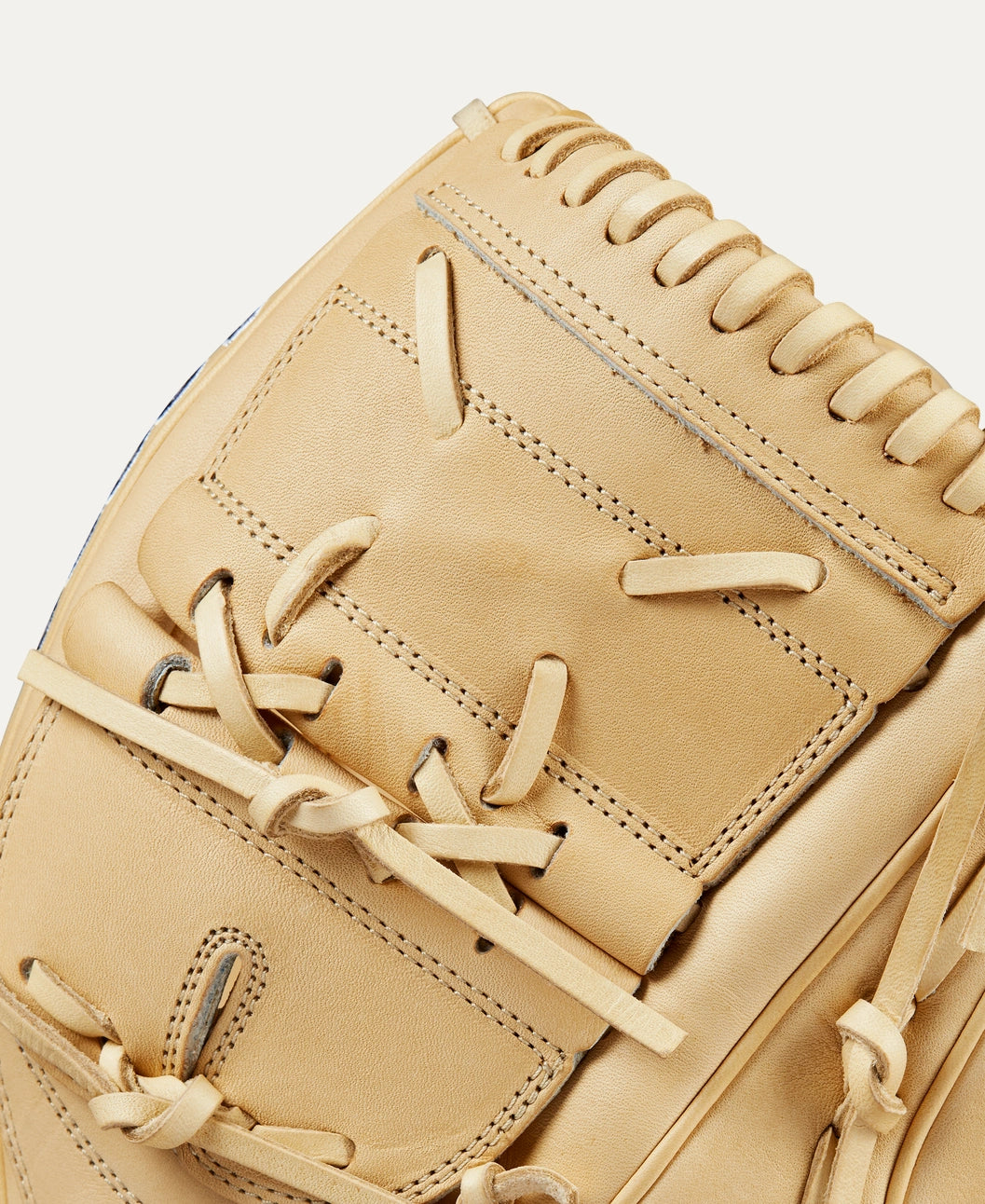 Wilson 2024 Baseball Classics Series A2000 B2 12” Pitcher’s Baseball Glove - Right Hand Throw