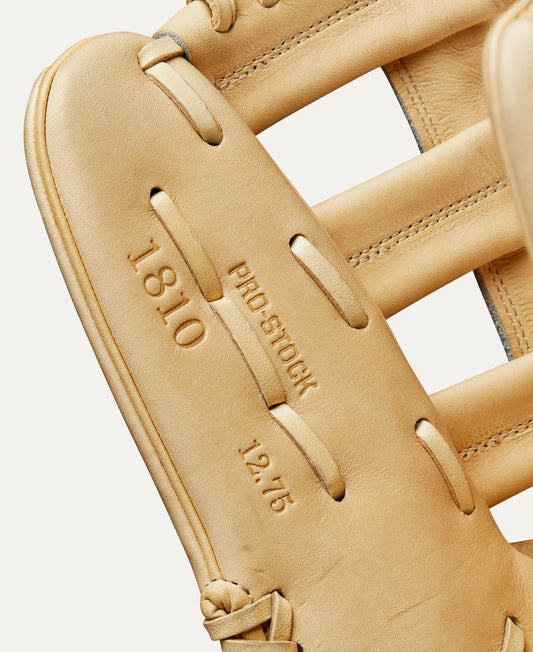 Wilson 2024 Baseball Classics Series A2000 1810 12.75” Outfield Baseball Glove - Right Hand Throw