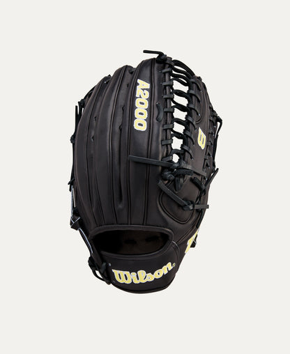 Wilson 2026 A2000® Classics Series OT7 12.75” Outfield Baseball Glove - Right Hand Throw